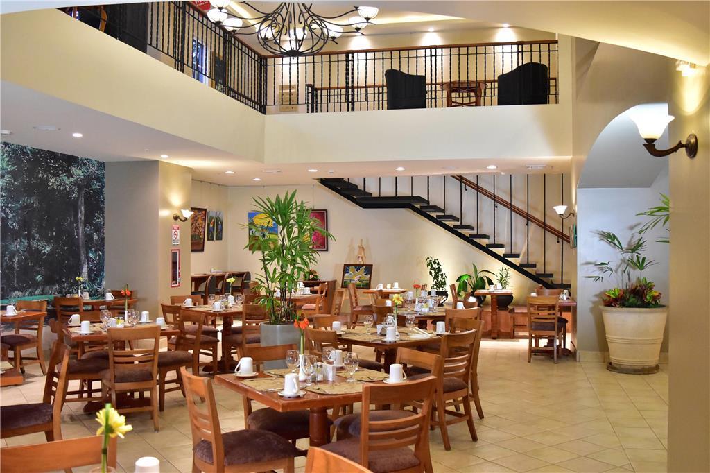 Sleep Inn Hotel Paseo Las Damas San Jose  Restoran foto